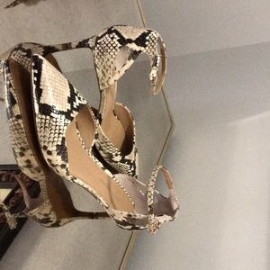 Banana Republic Heels